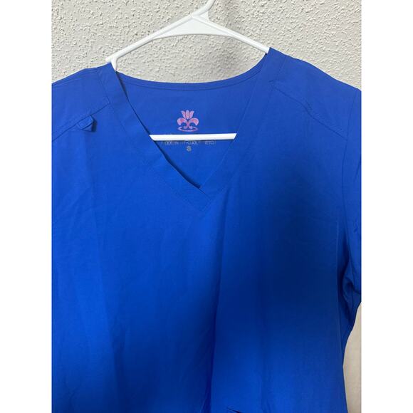 BN #40 NWT Natural Uniforms Scrub Top Size S – Royal Blue Stretch V-Neck - Picture 8 of 8